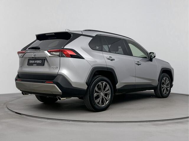 Toyota RAV4 2.5 Hybrid AWD Executive Limited | Navi | Stoel-/Stuur-/Voorruitverwarming | Lichtmetalen Velgen 18'' | Tot 2034 Toyota Garantiepropositie |