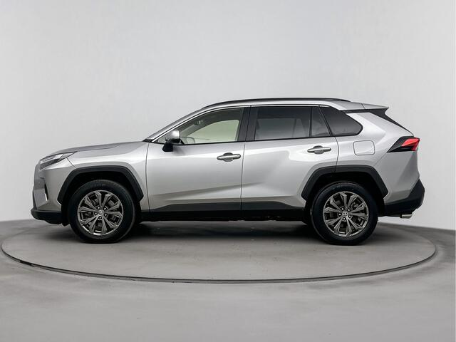 Toyota RAV4 2.5 Hybrid AWD Executive Limited | Navi | Stoel-/Stuur-/Voorruitverwarming | Lichtmetalen Velgen 18'' | Tot 2034 Toyota Garantiepropositie |