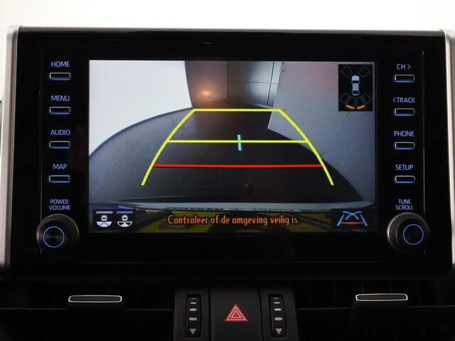 Toyota RAV4 2.5 Hybrid AWD Bi-Tone | 1650 KG trekgewicht | Trekhaak | Parkeersensoren | Apple Carplay & AndroidAUTO | Adapt.Cruise Control |