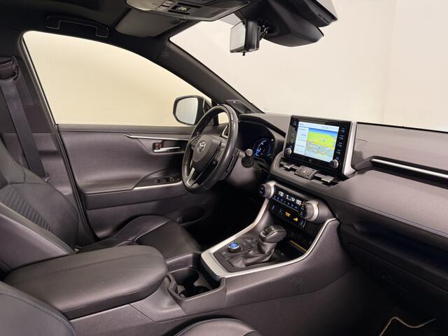Toyota RAV4 2.5 Hybrid AWD Bi-Tone | Trekgewicht 1.650 kg | Schuif-kanteldak | Apple Carplay |