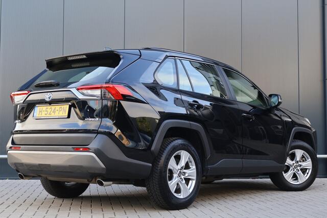 Toyota RAV4 2.5 Hybrid Active | 1e eigenaar | Navi | Camera | Adaptive Cruise | DAB+ Radio | Apple Carplay / Android Auto