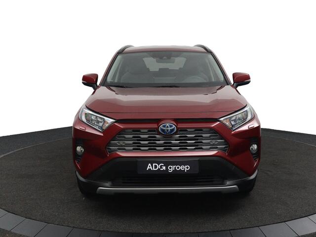 Toyota RAV4 2.5 Hybrid AWD First Edition | Verwarmde Voorruit en Stoelen | Keyless Entry | Dodehoek Detectie | Elektrisch bedienbare Achterklep | Navigatie | Parkeersensoren Rondom |
