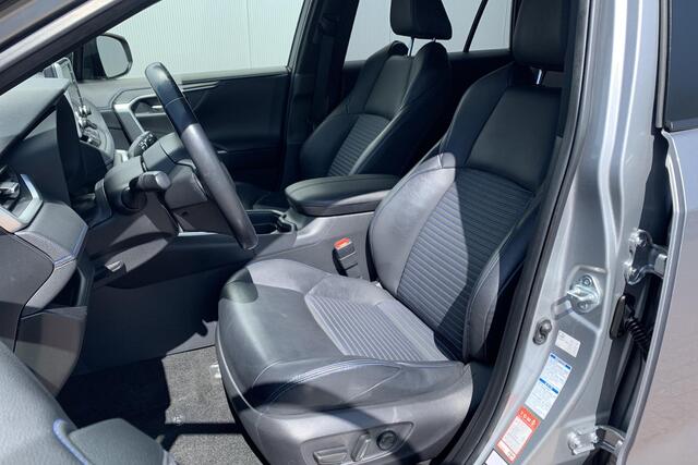 Toyota RAV4 2.5 Hybrid AWD Bi-Tone