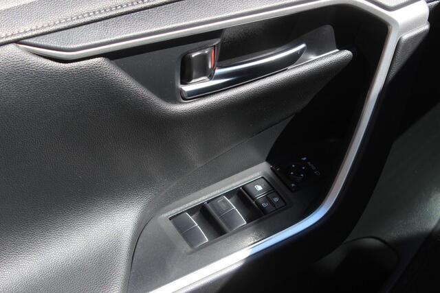 Toyota RAV4 2.5 Hybrid Dynamic Adaptive Cruise, Elek Achterklep, Privacy Glass, 100% Dealer onderhouden, 1e Eigenaar