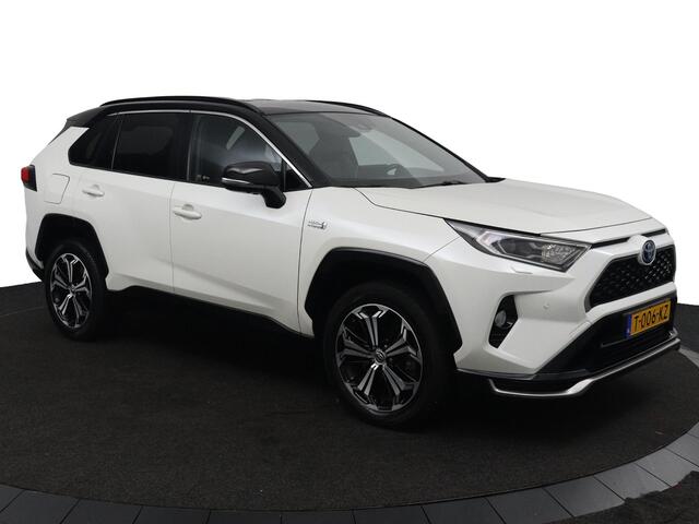 Toyota RAV4 2.5 Plug-in Hybrid AWD Bi-Tone Plus | Trekhaak | JBL Audio | Led Verlichting | 360 Camera en Sensoren | Stoelverwarming en Verkoeling |