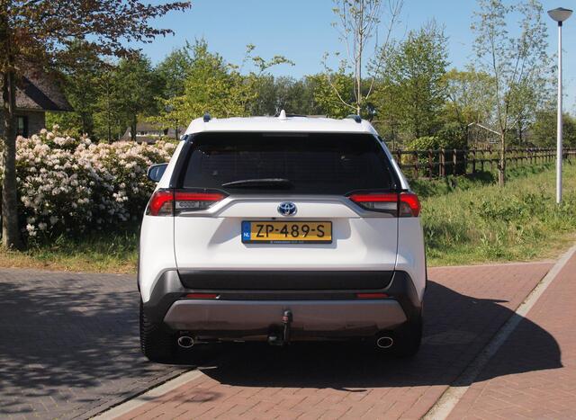 Toyota RAV4 2.5 Hybrid AWD Active | Camera | Trekhaak 1650 trek gewicht | Apple Carplay | Navi | Cruise Control | NL-Auto |