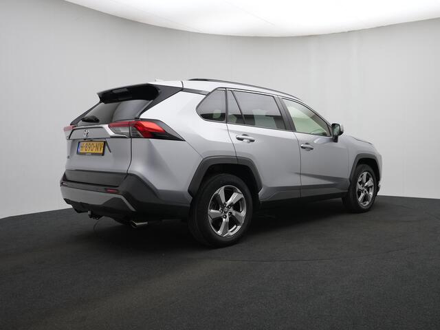 Toyota RAV4 2.0 VVT-iE Dynamic | Trekhaak | Car-play |
