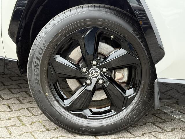 Toyota RAV4 2.5 Hybrid Bi-Tone | ACC | CarPlay | Keyless | Camera | 18 inch