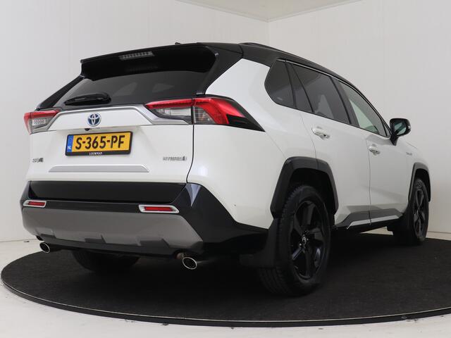 Toyota RAV4 2.5 Hybrid AWD Bi-Tone | 360 camera | Camera binnenspiegel | JBL | Elektrische achterklep | Elektrisch Verstelbare stoel | Stoelverwarming | Apple CarPlay/Android Auto | Cruise Control Adaptive | Parkeersensoren