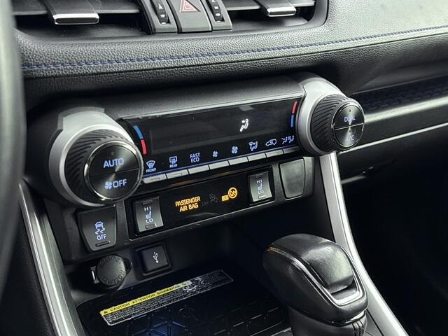 Toyota RAV4 2.5 Hybrid Bi-Tone Limited | Stoelverwarming | Elek. Kofferklep | JBL Audio |