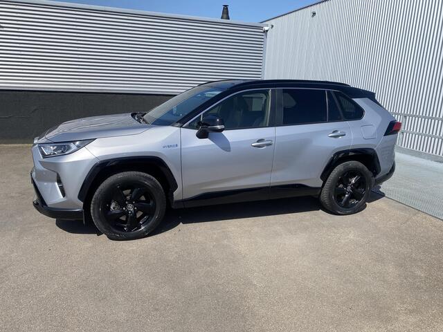 Toyota RAV4 2.5 Hybrid AWD Bi-Tone Navigatie, Apple CarPlay/Android Auto, PDC v&a, keyless, JBL audio, elektr. achterklep