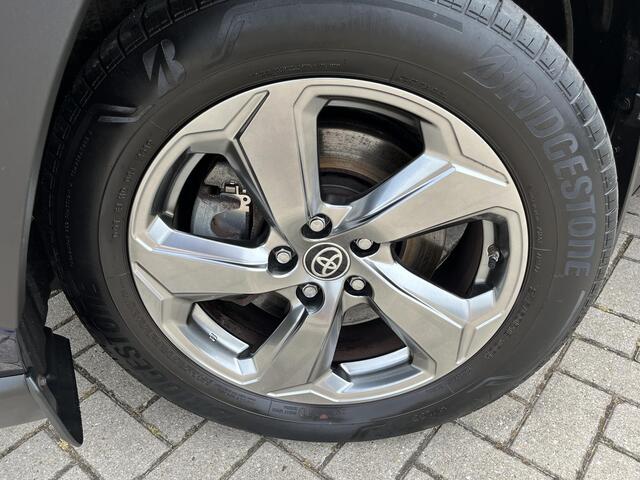 Toyota RAV4 2.5 Hybrid AWD Business Plus