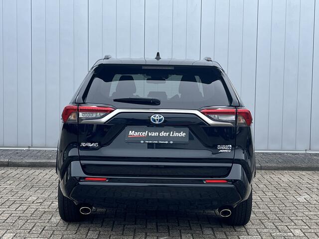 Toyota RAV4 2.5 Plug-in Hybrid AWD Style 1500 KG treklast Stoelverwarming Parkeer Dodehoek sensoren