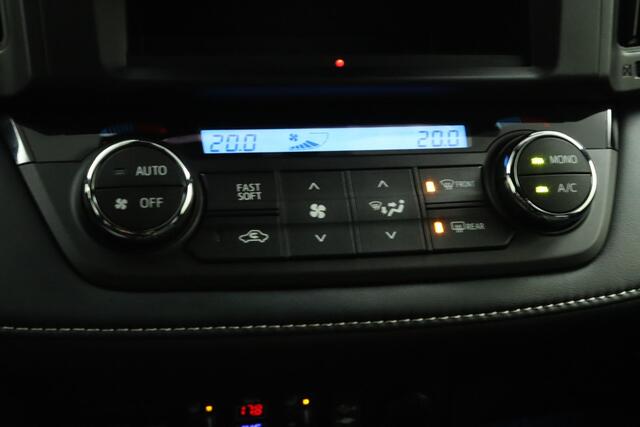 Toyota RAV4 2.5 Hybrid Black Edition | Adaptive Cruise Control | Stoelverwarming | Lederen Bekleding | Apple Carplay | Android Auto |
