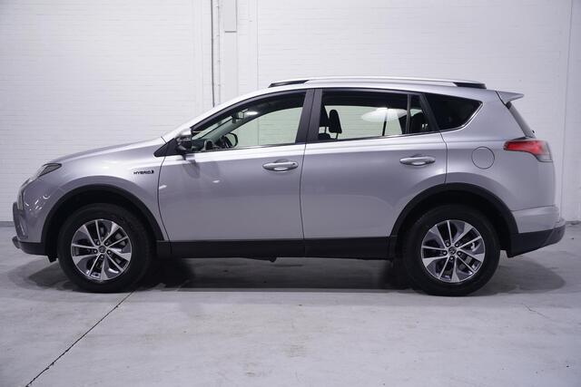 Toyota RAV4 2,5-l-Hybrid Executive Auto 4x4 camera afneembare-trekhaak LMV 17" cruise-controlle key-les entry and start electrische achterklep lane-assist climate-controlle camera led-verlichting PDC v+a