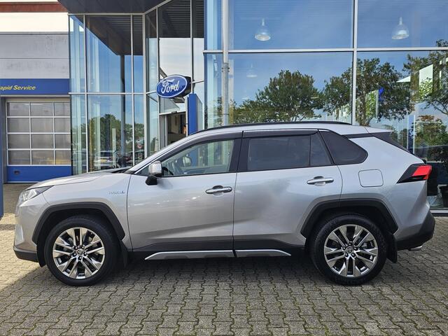 Toyota RAV4 2.5 Hybrid AWD Bi-Tone 220 pk | Trekhaak | Leder | Schuif-kanteldak | JBL geluid | Stoelverwarming | Camera etc.