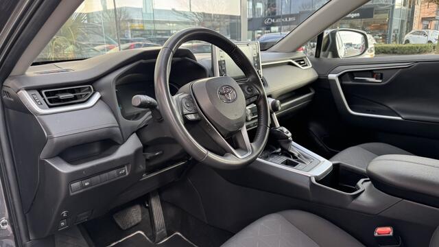 Toyota RAV4 2.5. Style | Navi | Camera | Cruise