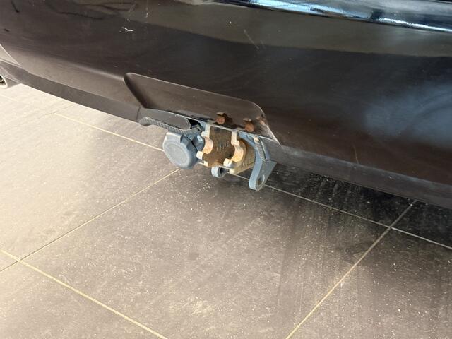 Toyota RAV4 2.5 Hybrid Black Edition | Schuif-kanteldak | Afneembare trekhaak | Alarm |
