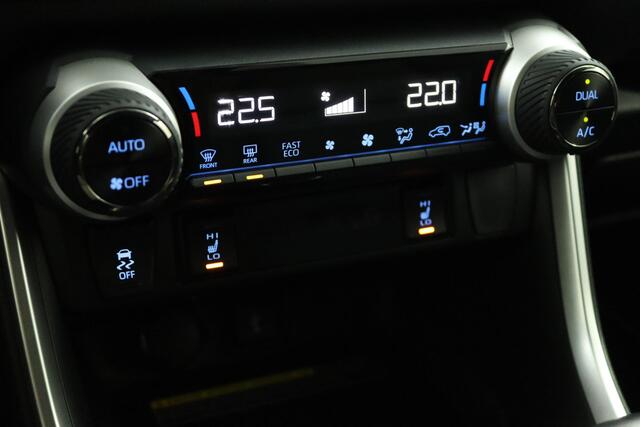 Toyota RAV4 2.5 Hybrid Bi-Tone | Adaptive Cruise Control | JBL Audio | Dodehoekdetectie | Apple Carplay| Android Auto | 360 graden camera |