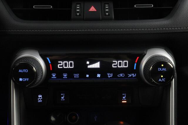 Toyota RAV4 2.5 Hybrid AWD Executive | Apple Carplay/Android Auto | elektrisch bedienbare achterklep | Black Edition |