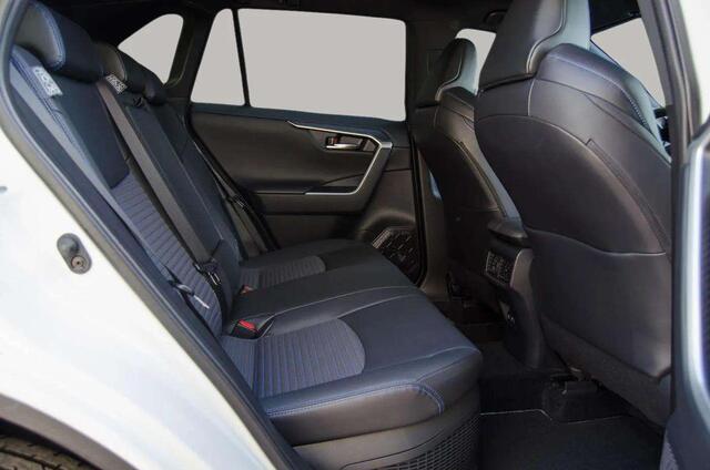 Toyota RAV4 2.5 HYBRID AWD BI-TONE NAVI-CARPLAY JBL 360-CAMERA PDC V+A 19INCH AFN-TREKHAAK