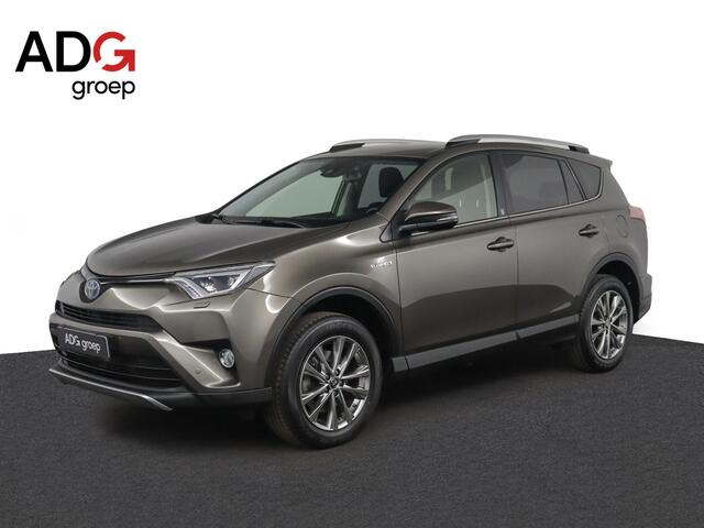 Toyota RAV4 2.5 Hybrid AWD Style | Trekhaak | Unieke Kilometerstand | Parkeersensoren | Elektrische Achterklep | Stoel/Stuurverwarming | 1650KG Trekvermogen |