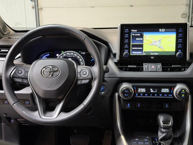 Toyota RAV4 2.5 Hybrid Business Intro