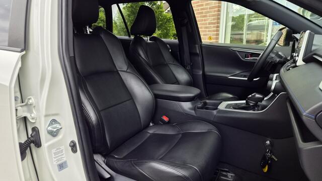 Toyota RAV4 2.5 Hybrid Bi-Tone, Trekhaak, Bearlock, Stuurwiel verw,