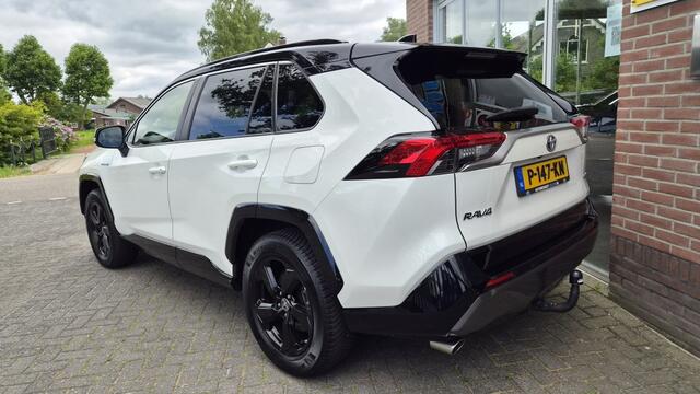 Toyota RAV4 2.5 Hybrid Bi-Tone, Trekhaak, Bearlock, Stuurwiel verw,