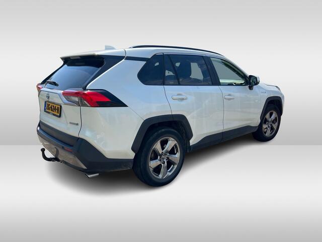 Toyota RAV4 2.5 Hybrid Style / Trekhaak / Camera / Leder / Keyless / 18'' / CarPlay / Stoelverwarming / DAB / ACC / Rijstrooksensor