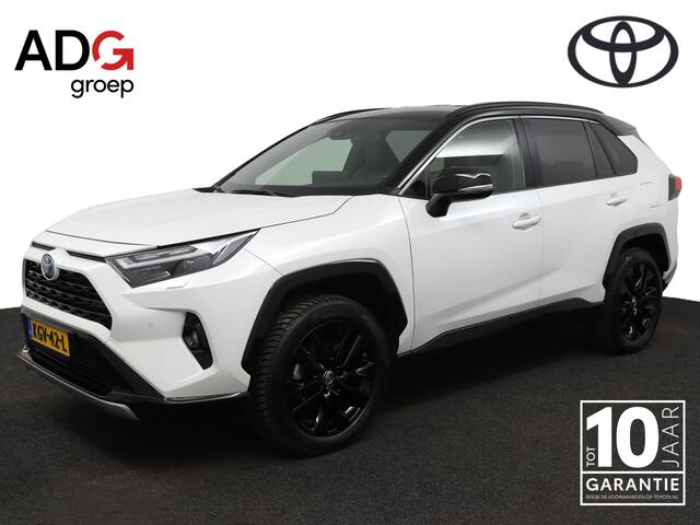 Toyota RAV4 2.5 Hybrid AWD Bi-Tone | Stoel- en Stuurwielverwarming | 1.650kg Trekgewicht | Camera | Electrische achterklep |