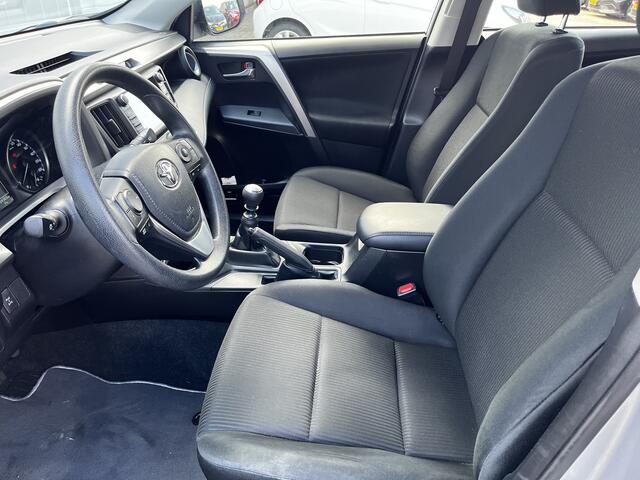 Toyota RAV4 2.0 VVT-i AWD Comfort 2000 kg Trekgewicht Airco Cruise Trekhaak NL auto dealer onderhouden