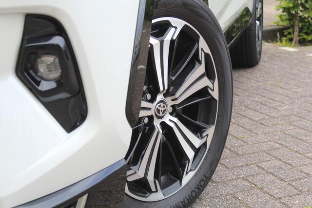 Toyota RAV4 2.5 Plug-in Hybrid AWD Bi-Tone Plus | Rijklaar | Panodak | Navi | JBL | HUD | Leder | Stoel- koeling/verwarming | 360 Camera | Memory