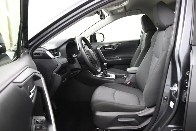Toyota RAV4 2.0 VVT-iE Active | Trekhaak | 2000KG Trekvermogen | Lage Kilometerstand |