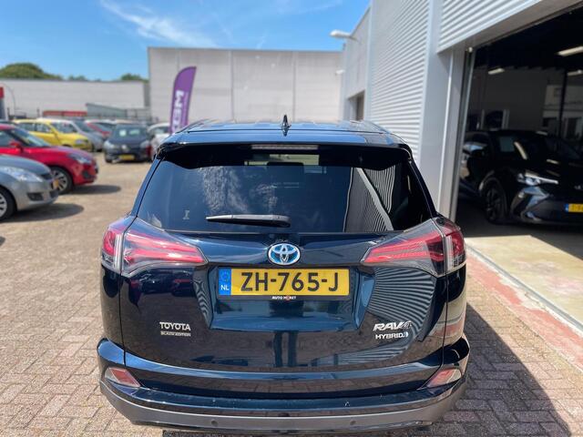 Toyota RAV4 2.5 Hybrid AWD Executive Black Edition|Panoramadak|Trekhaak|1650 Trekgewicht