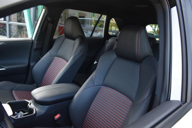 Toyota RAV4 (Suzuki) 2.5 Plug-in Hybrid AWD Style Limited Automaat 306pk | Apple Carplay/Android Auto | Achteruitrijcamera | Cruise Control |