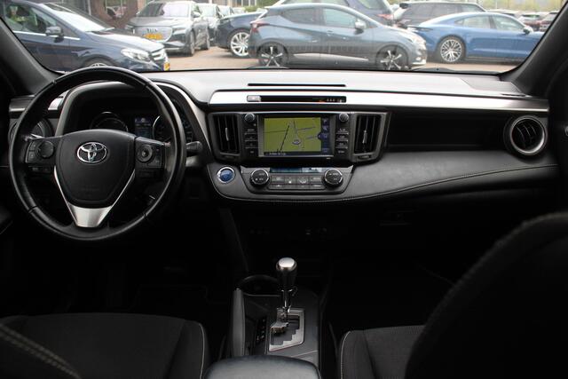 Toyota RAV4 2.5 Hybrid Black Edition / Panoramadak / Camera / Half Leder / Keyless / 18'' / Navigatie / Stoelverwarming / DAB / ACC