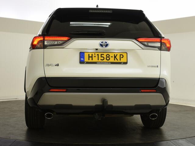 Toyota RAV4 2.5 Hybrid Bi-Tone | Schuif/kanteldak | Trekhaak | JBL |