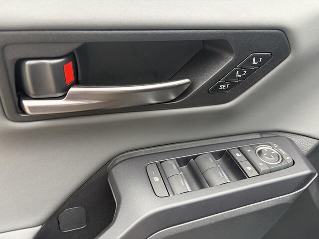 Toyota RAV4 2.5 Plug-in Hybrid AWD 300 First Edition Nieuw Direct leverbaar HUD Stoel vent