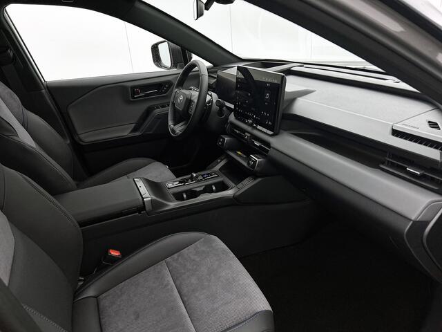 Toyota RAV4 2.5 Plug-in Hybrid 270 First Edition | BTW voertuig | 360 Camera | Stoelventilatie | Stoel+stuurverwarming | Head-Up Display | Elektrische achterklep | Parkeersensoren voor+achter |