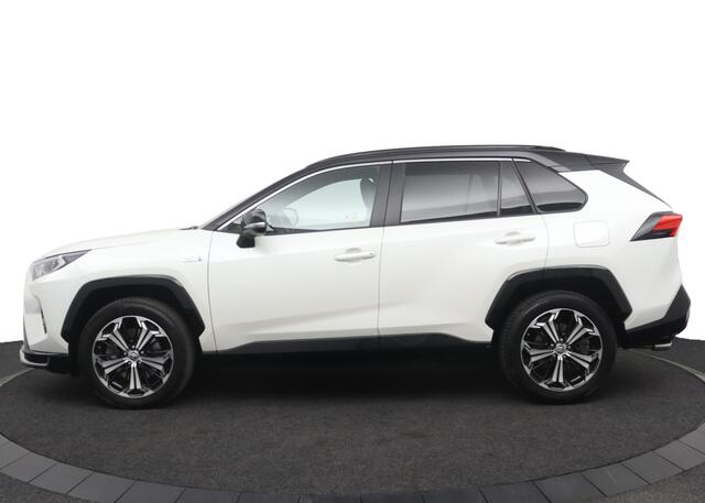Toyota RAV4 2.5 Plug-in Hybrid AWD Bi-Tone Plus | Stoel en stuurverwarming | 1500KG Trekgewicht | Parkeersensoren V+A | Elektrisch verstelbare voorstoel |