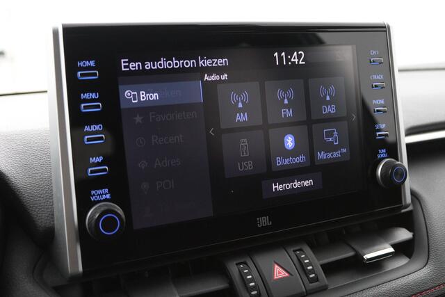 Toyota RAV4 2.5 Plug-in Hybrid AWD Bi-Tone Plus | Stoel en stuurverwarming | 1500KG Trekgewicht | Parkeersensoren V+A | Elektrisch verstelbare voorstoel |