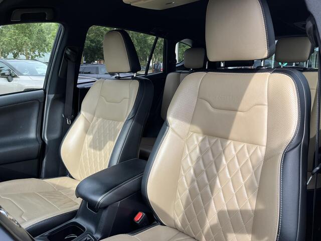 Toyota RAV4 2.5 Hybrid AWD Style | All-in prijs | Automaat | Leder bekleding | Fietsbeugel