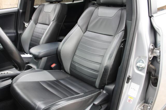 Toyota RAV4 2.5 Hybrid Black Edition / NAP / Schuif- kanteldak / Automaat / Trekhaak