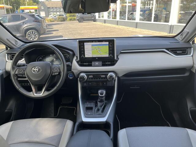 Toyota RAV4 2.5 Hybrid Executive | Premium Pack | Eerste eigenaar | Stoelverwarming en ventilatie | JBL
