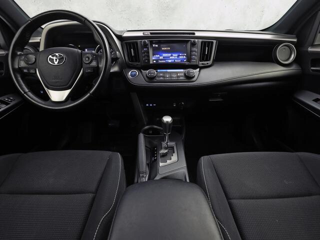 Toyota RAV4 2.5 Hybrid Energy 197Pk Automaat (BLACK PACK, NAVIGATIE, CAMERA, GETINT GLAS, SPORTSTOELEN, KEYLESS, ADAPTIVE CRUISE, NIEUWSTAAT)
