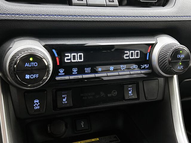 Toyota RAV4 2.5 Hybrid AWD Style