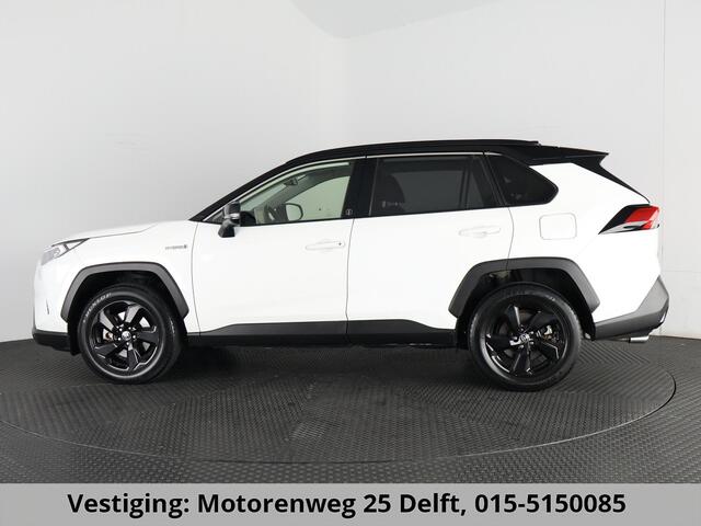 Toyota RAV4 2.5 HYBRID 4WD DYNAMIC BI-TONE GARANTIE 05-2031! SLECHTS 39.000 KM! 1650 KG TREKGEWICHT. STUUR & STOELVERWARMING . NAVIGATIE .PDC V & A .