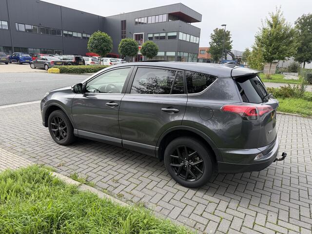 Toyota RAV4 2.5 Hybrid Black Edition Leer, schuifdak