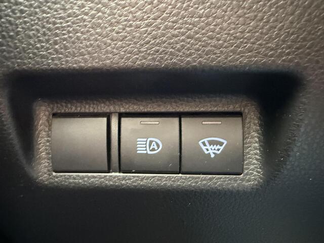 Toyota RAV4 2.5 Hybrid Business Plus APPLE CARPL./ANDROID AUTO | CAMERA | LED KOPLAMPEN | NAVIGATIE | KEYLESS ENTRY/GO | PARKEREN SENSOREN | STOELVERWARMING | VOORRUIT VERWARMING |